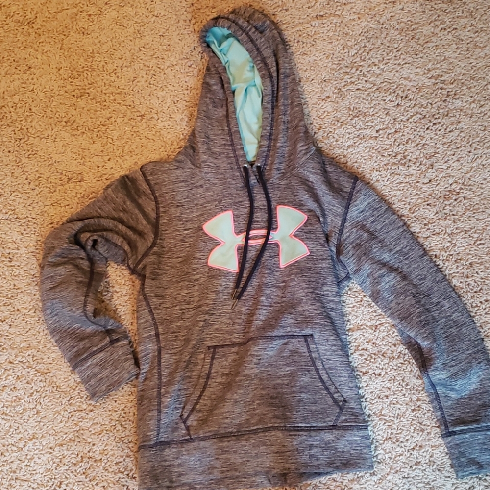 Under armour sweatshirt